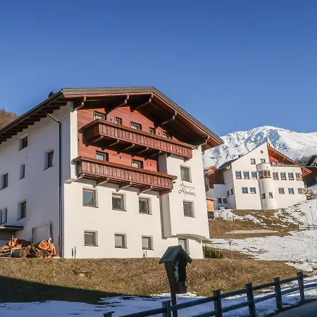 Lejlighed Alpenherz-1 By Interhome *